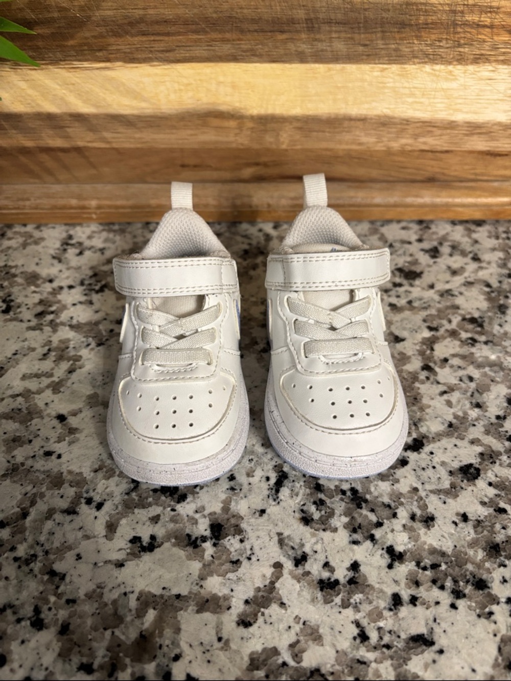 Nike Court Borough Low